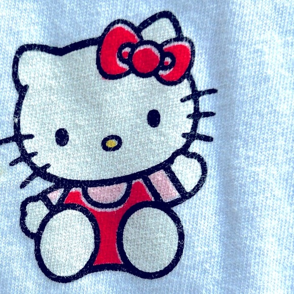 Hello Kitty SET OF 2 Feather Flip Flops Size 7 8 PEACE Hello Kitty White T Shirt - Picture 7 of 16